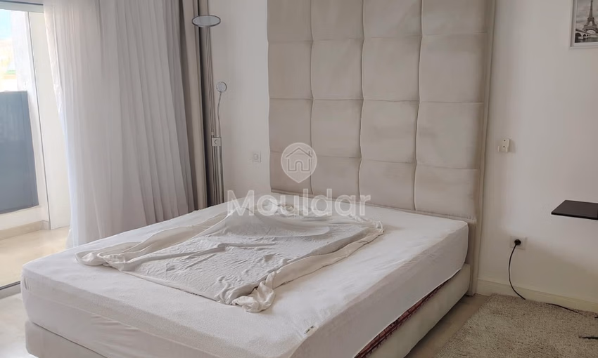 شقة للشراء مع موقف سيارات في الطابق الثالث