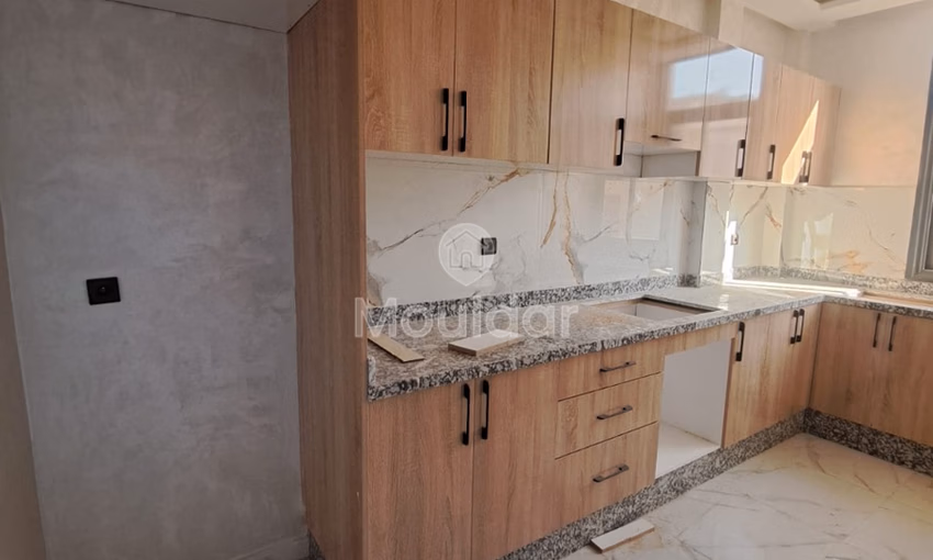 شقة جديدة للشراء في الطابق الأول شقة جديدة للشراء في الطابق الأول