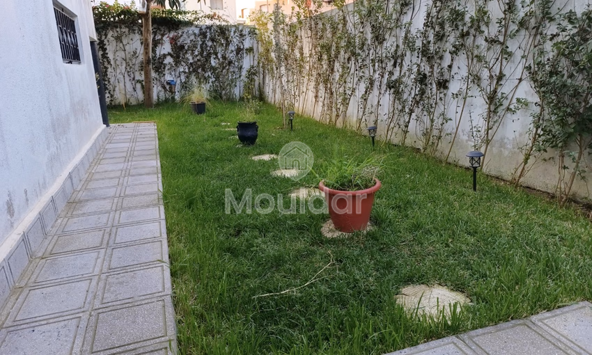 فيلا للشراء مع تراس