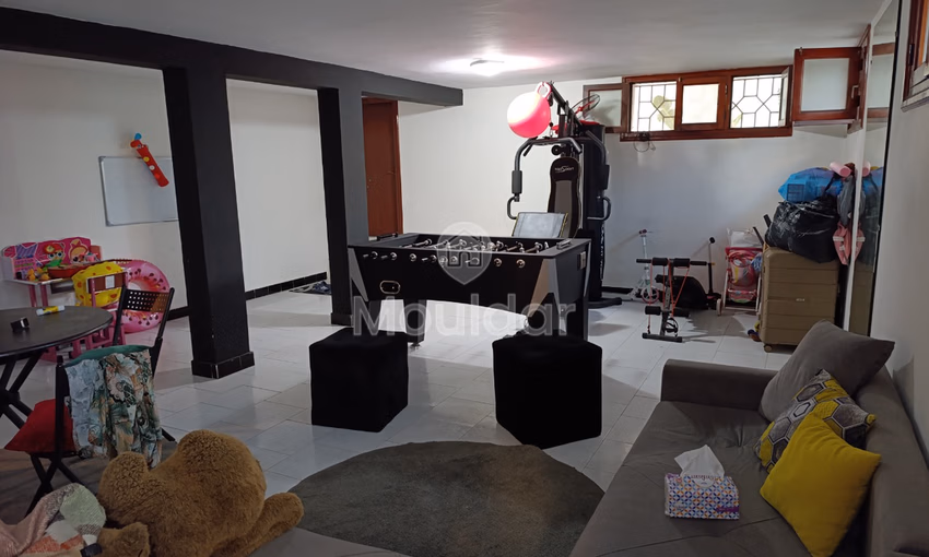 فيلا للشراء مع تراس