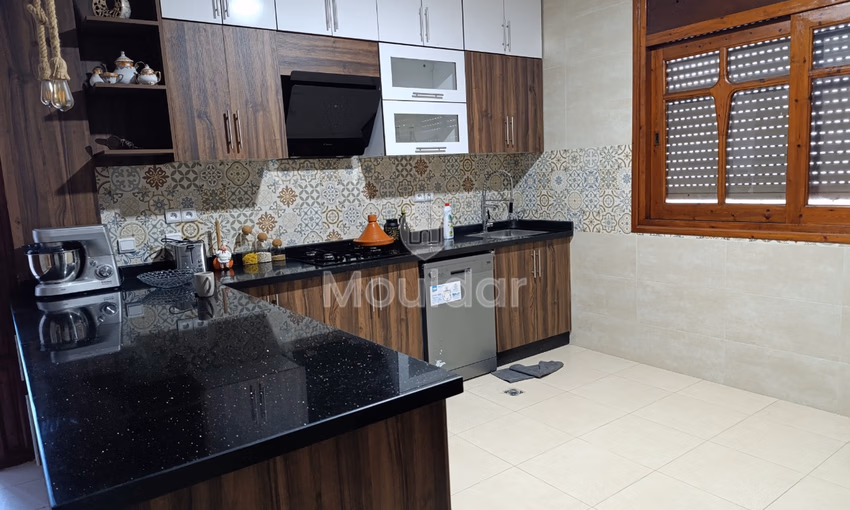 فيلا للشراء مع تراس