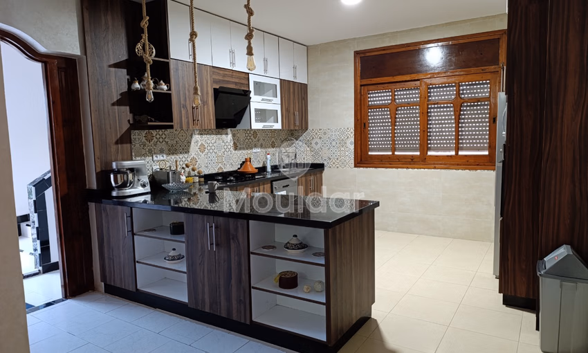 فيلا للشراء مع تراس