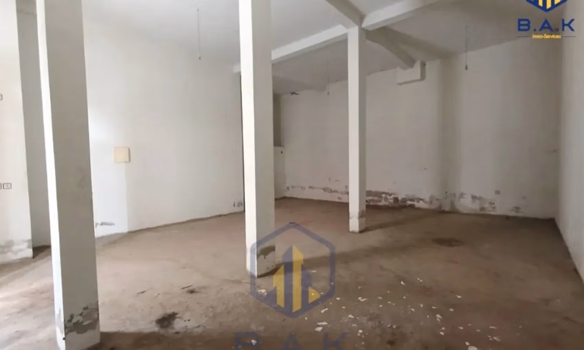 Local comercial en venta con terraza