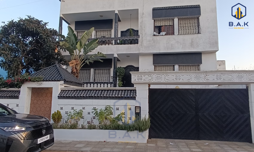 Villa for buy with terrace