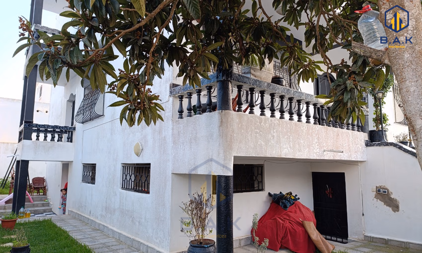 Villa for buy with terrace