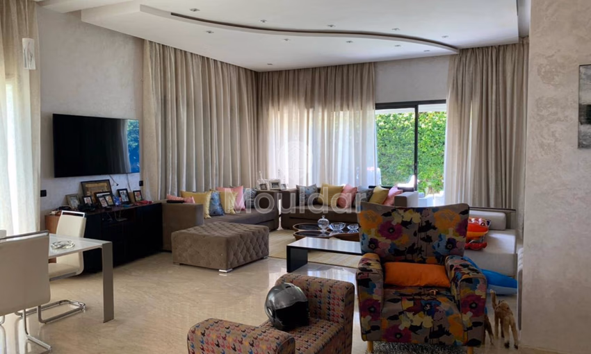 Villa en venta con piscina