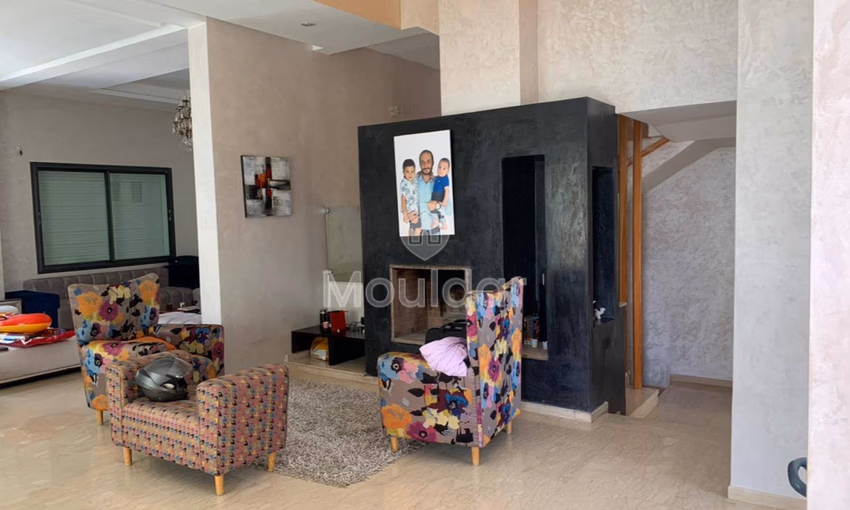 Villa en venta con piscina