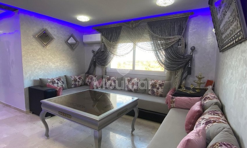 شقة للشراء مع مسبح في الطابق الرابع