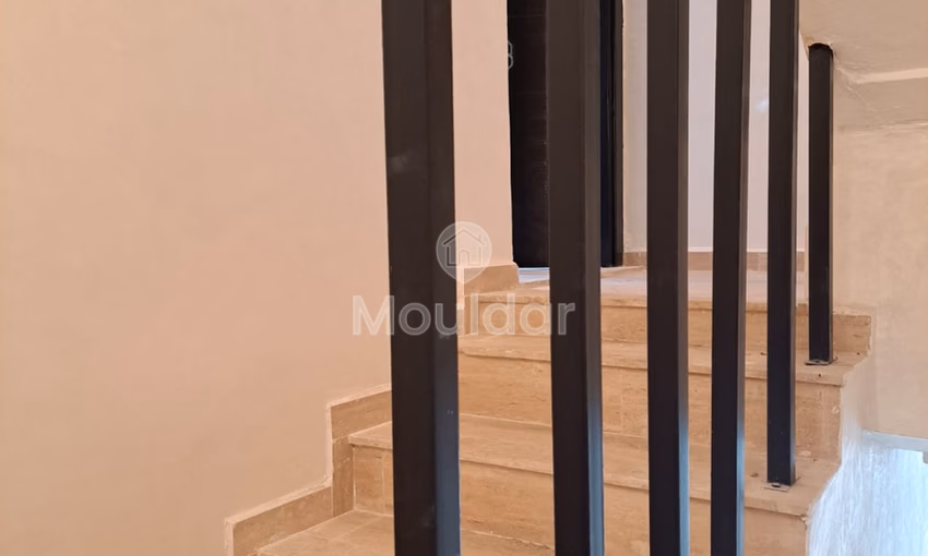 منزل جديد للشراء مع تراس منزل جديد للشراء مع تراس