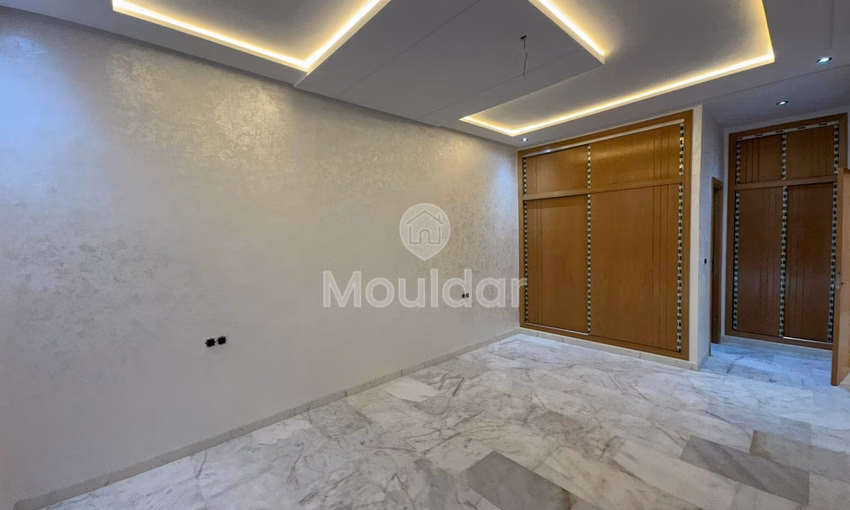 Appartement à vendre, 3 chambres, 166 m² Appartement à vendre, 3 chambres, 166 m²