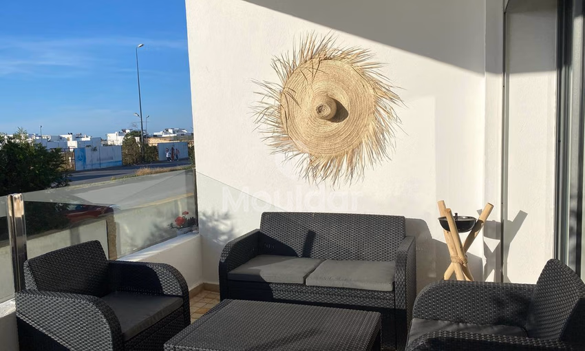 شقة للإيجار مع مسبح في الطابق الأرضي