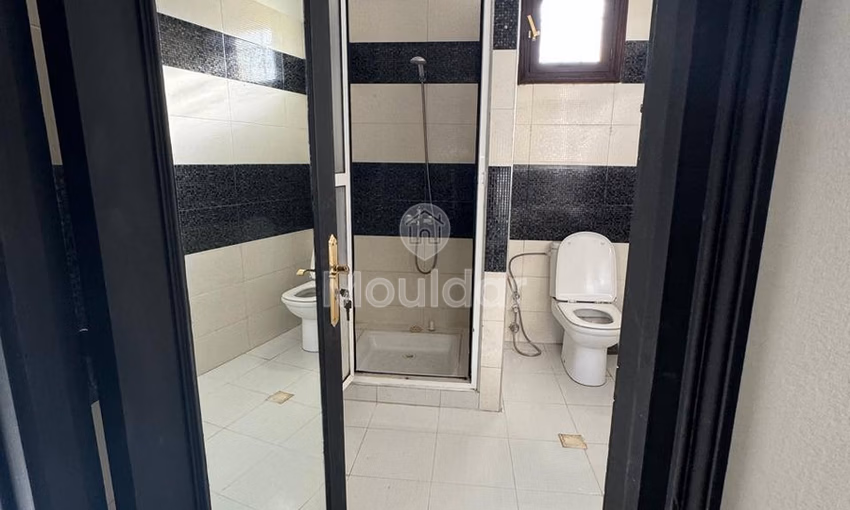 Apartment for rent with terrace