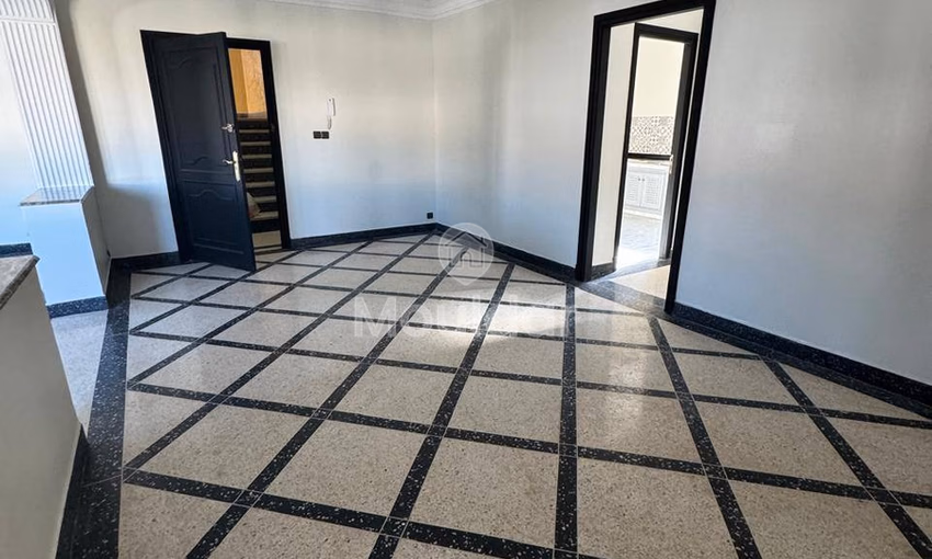 Apartment for rent with terrace