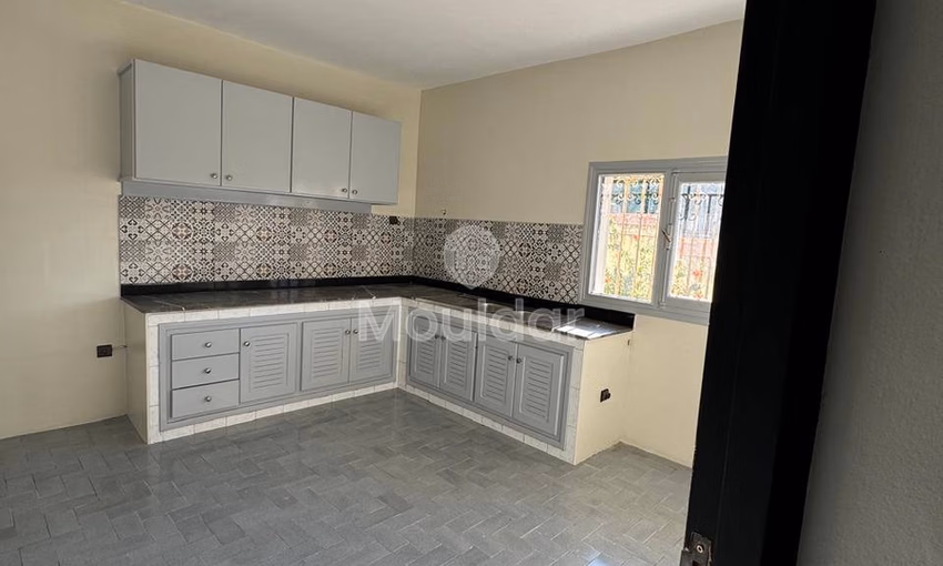 Apartment for rent with terrace