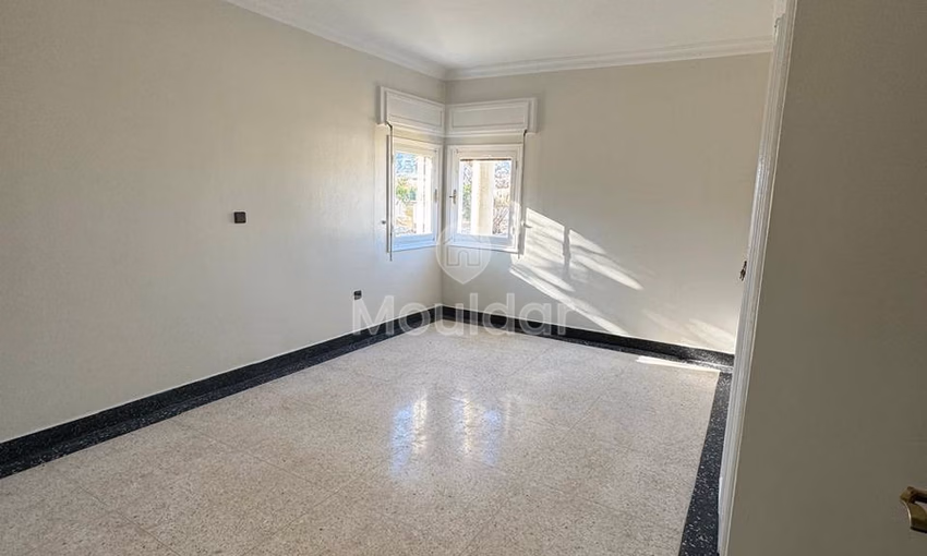 Apartment for rent with terrace