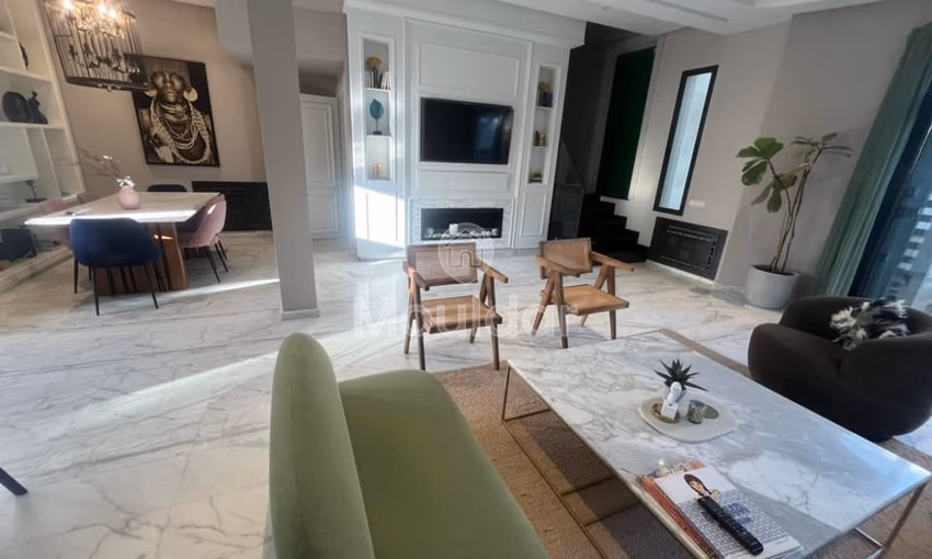 Villa à louer à Dar Bouazza - 3 chambres, 300m²