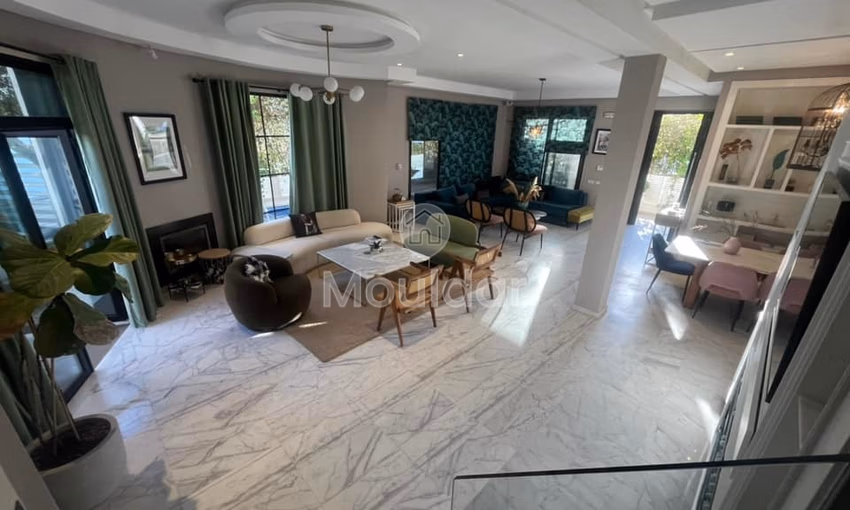 Villa à louer à Dar Bouazza - 3 chambres, 300m²