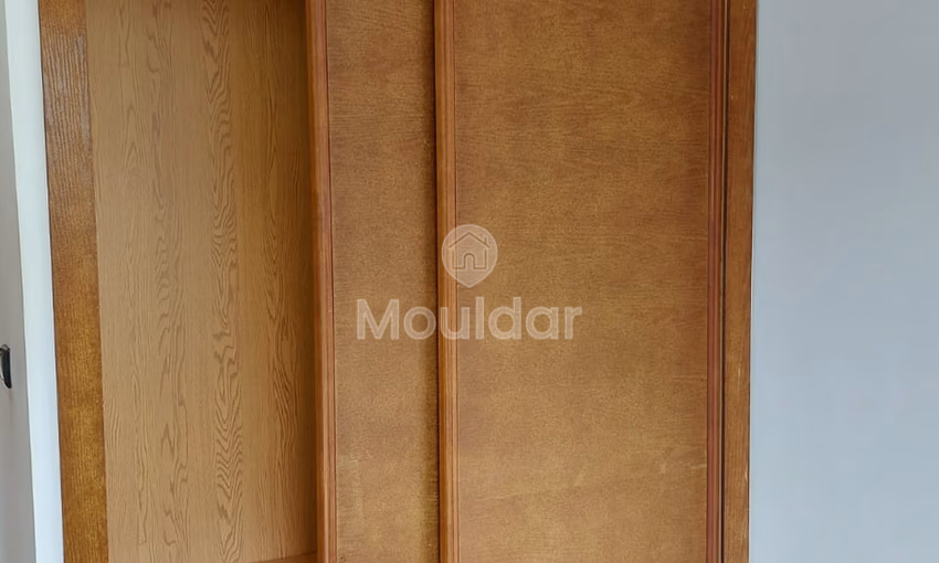 Appartement à louer avec balcon au premier étage Appartement à louer avec balcon au premier étage