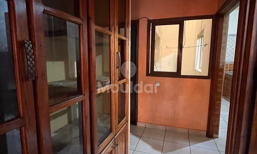 Appartement à louer au deuxième étage