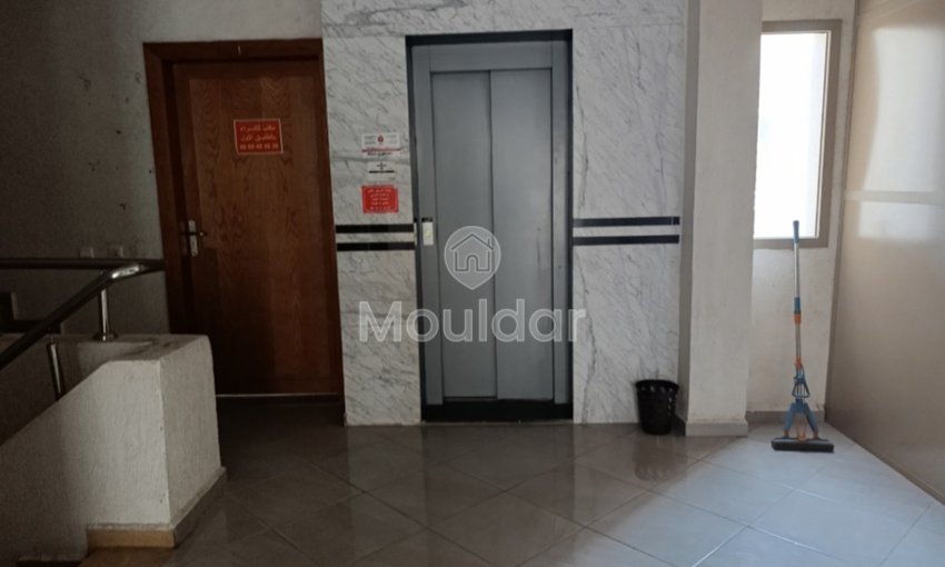 مكتب للإيجار بمساحة 87م²، غرفة واحدة، مركز القنيطرة، الطابق الأول. - view 8