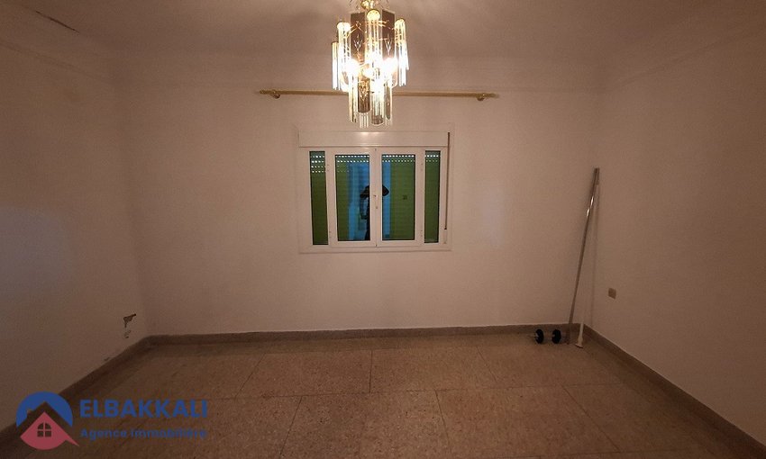 House for buy with garage - view 8