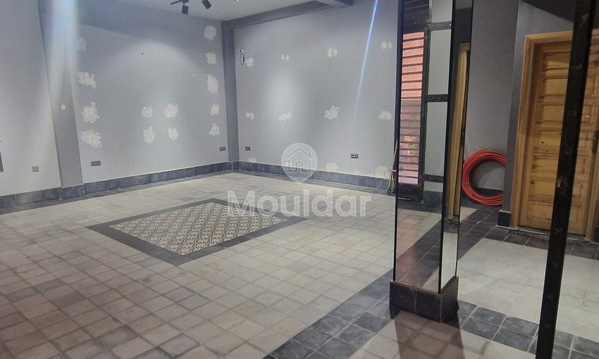 تجارة للبيع - 210م² في قلب موعسين، مراكش - view 2