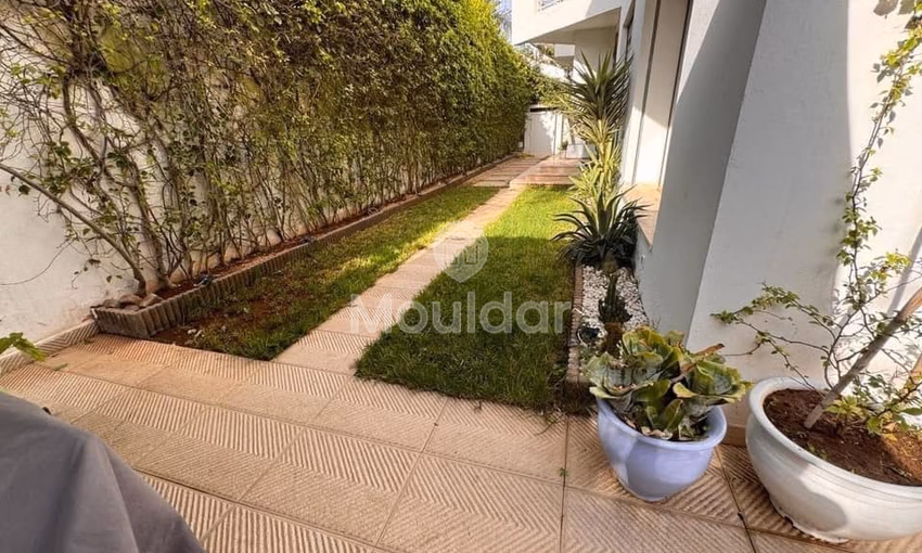 Villa spacieuse à vendre à Aïn Borja, Casablanca, 4 chambres. Villa spacieuse à vendre à Aïn Borja, Casablanca, 4 chambres.