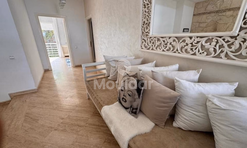 Villa spacieuse à vendre à Aïn Borja, Casablanca, 4 chambres. Villa spacieuse à vendre à Aïn Borja, Casablanca, 4 chambres.