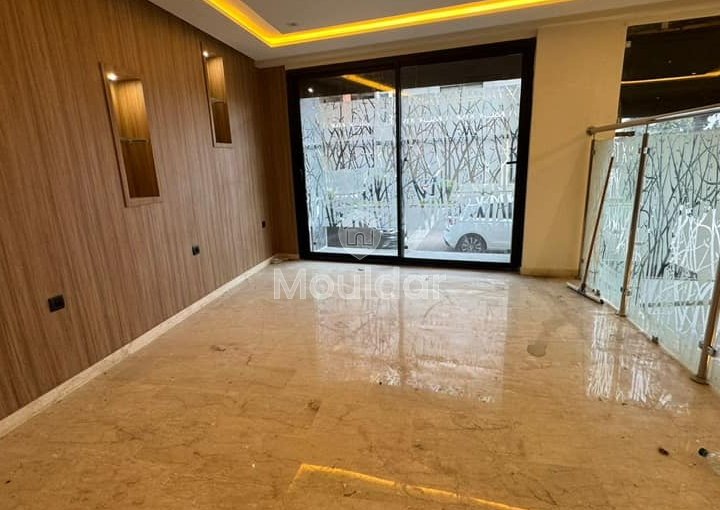 Bien Commercial à Vendre - Casablanca, Palmier, 190 m²