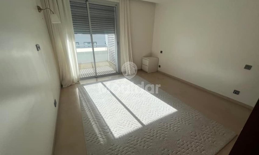 شقة للإيجار في عين دياب، الدار البيضاء - 3 غرف نوم، 220 متر مربع - view 3