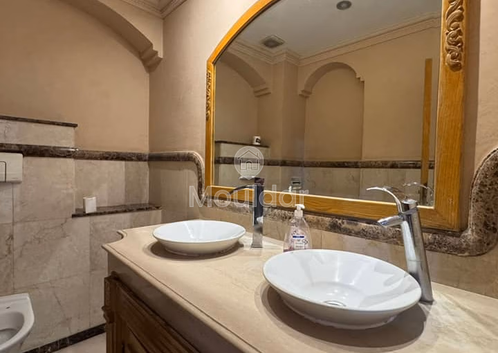 Amplio apartamento de 5 habitaciones en venta en Maarif, Casablanca 254m²