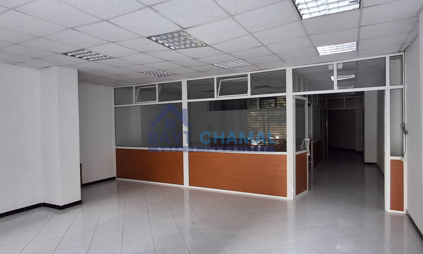 محل تجاري للإيجار في طنجة