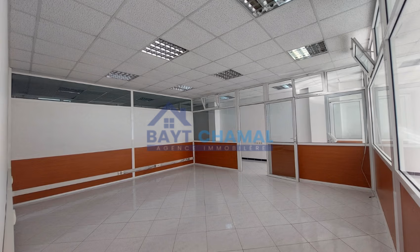 محل تجاري للإيجار في طنجة