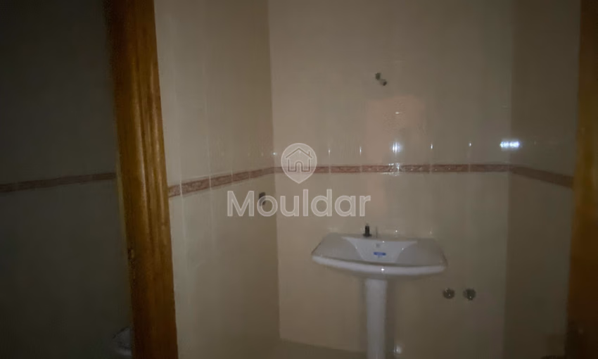 Oficina de 215m² en alquiler en Tánger - 3 habitaciones