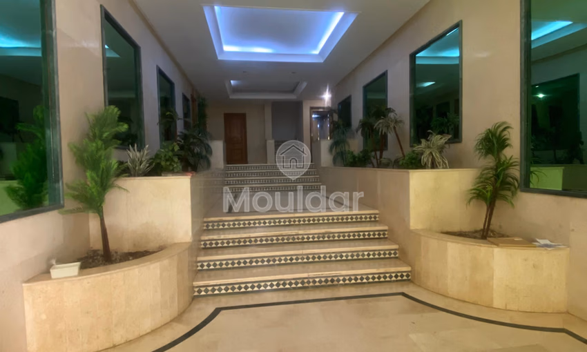 Oficina de 215m² en alquiler en Tánger - 3 habitaciones