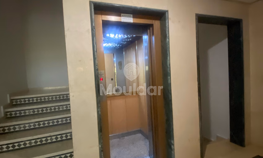 Oficina de 215m² en alquiler en Tánger - 3 habitaciones