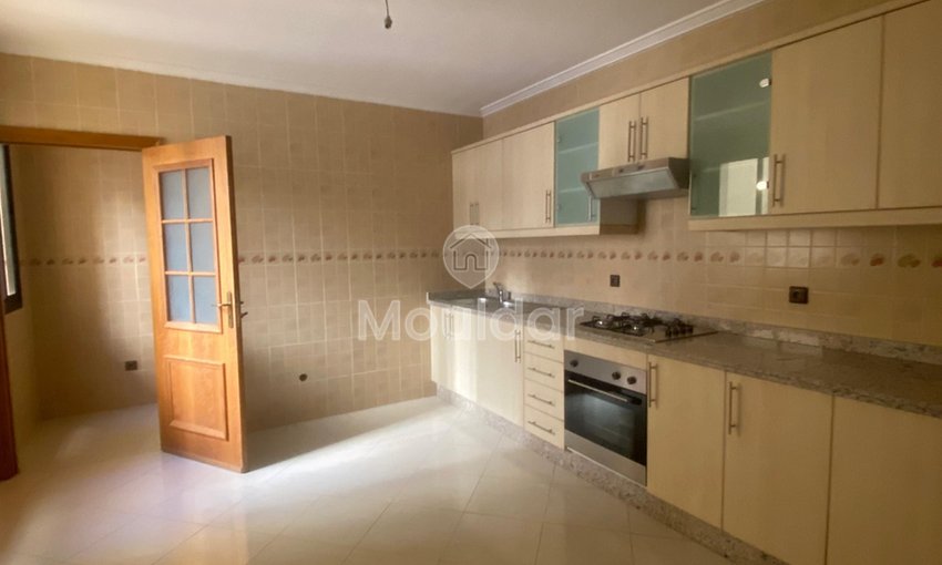 مكتب بمساحة 215م² للإيجار في طنجة - 3 غرف - view 12