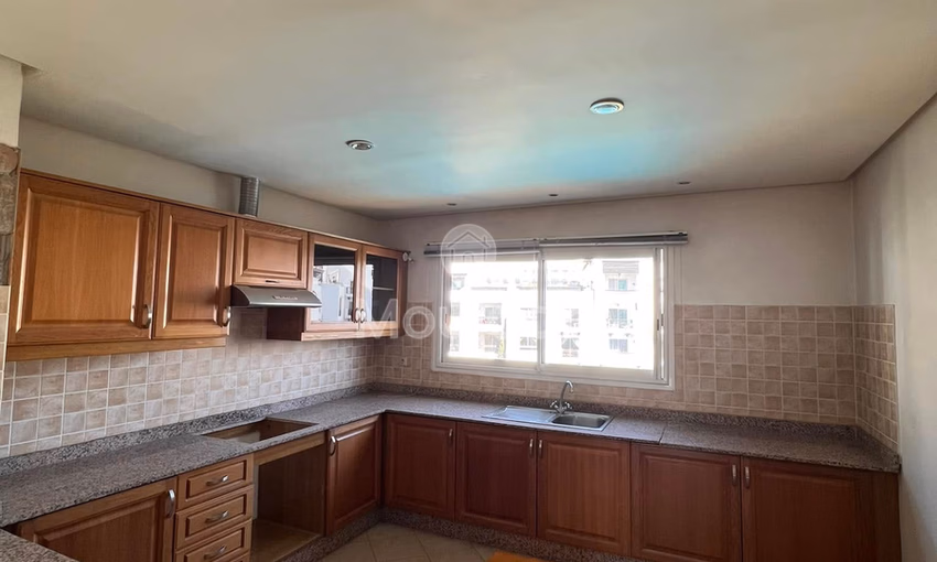 Appartement Chic à Louer à Agadir - Marina, 150m²