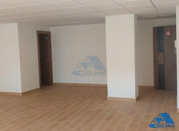 إيجار مكتبيْن جديدين 60 م2 شارع الحداد كينيترا - view 2