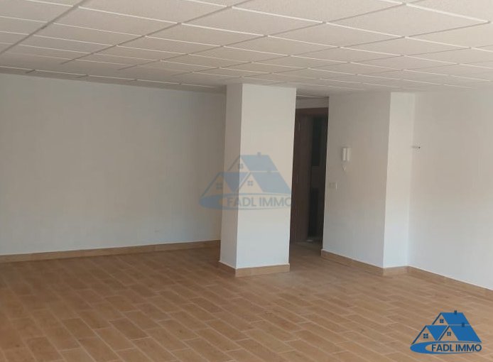 إيجار مكتبيْن جديدين 60 م2 شارع الحداد كينيترا - view 8