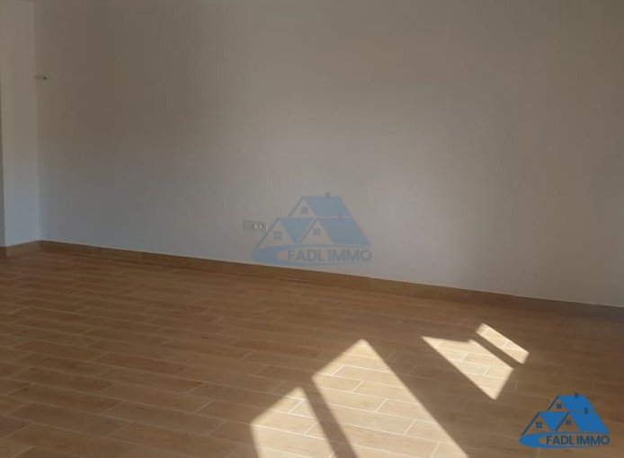 إيجار مكتبيْن جديدين 60 م2 شارع الحداد كينيترا - view 9