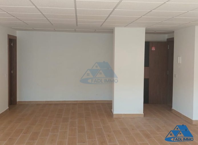 إيجار مكتبيْن جديدين 60 م2 شارع الحداد كينيترا - view 3