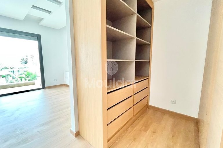 فيلا فاخرة للإيجار: 4 غرف في عين دياب - view 7