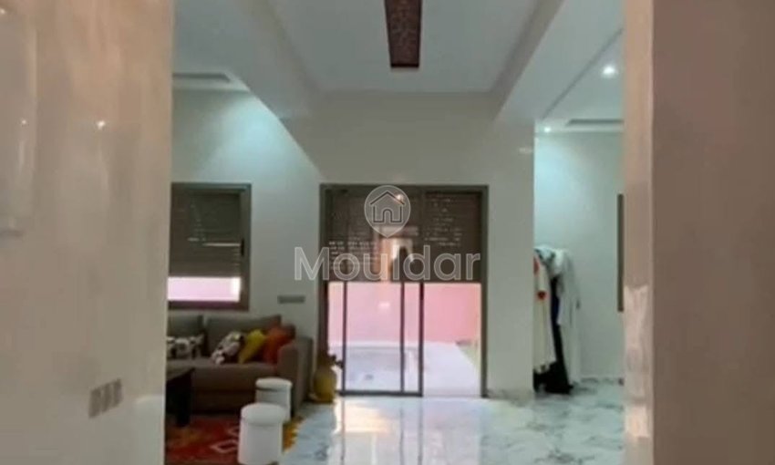Venda de Villa Espaçosa em Marrakech – 5 Quartos no Coração de Targa - view 2