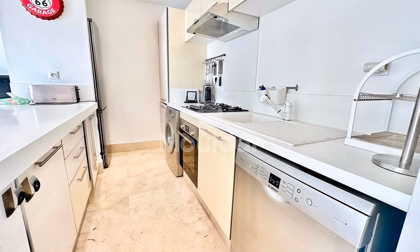 شقة ساحرة للإيجار في مدينة كازابلانكا المالية شقة ساحرة للإيجار في مدينة كازابلانكا المالية