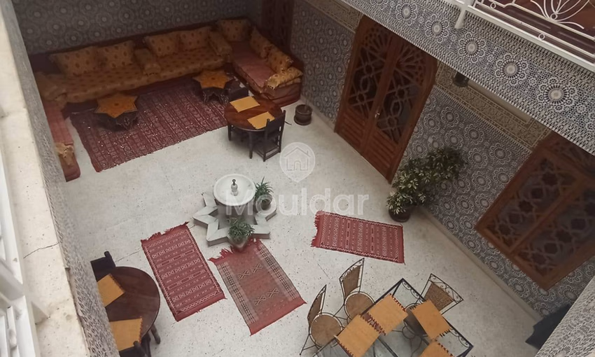 رياض للبيع في مراكش: 7 غرف في باب دكالة