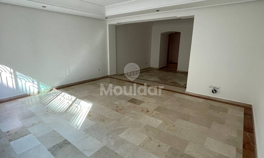 Spacious apartment for sale in Racine Sup - view 2