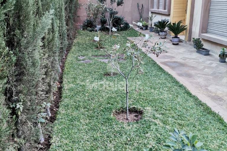 Villa for Sale in Marrakech Targa: Elegance and Space - view 6