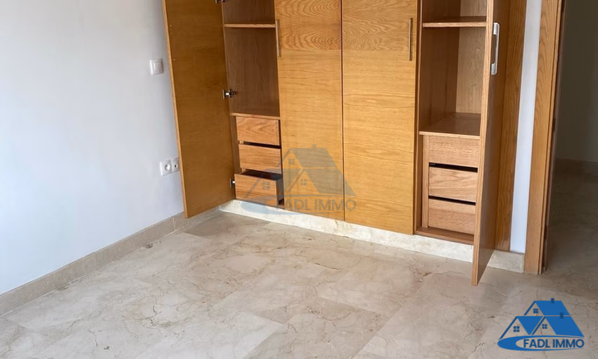 SPACIOUS APARTMENT FOR RENT IN EL MENZEH SPACIOUS APARTMENT FOR RENT IN EL MENZEH