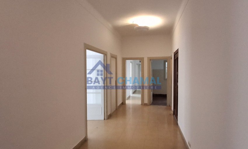 شقة 3 غرف نوم تطل على البحر للبيع في وسط طنجة - view 6